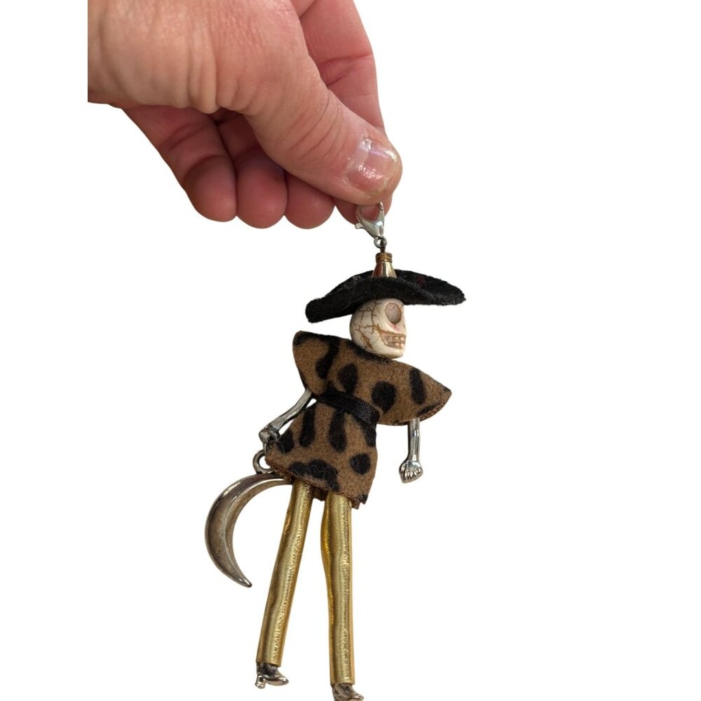 Leopard Print Skeleton Keychain Pendant With Felt Hat & Gold Legs